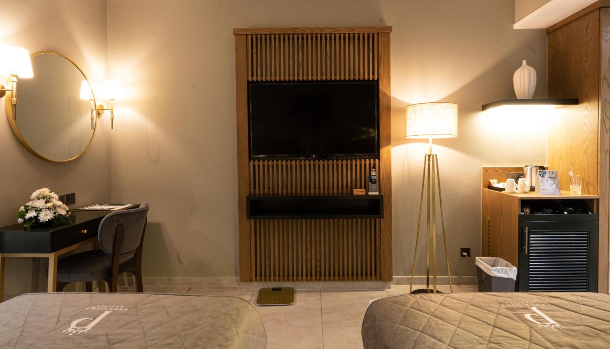 President Hotel Дубай Екстериор снимка